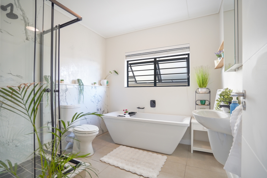 3 Bedroom Property for Sale in Sandown Western Cape